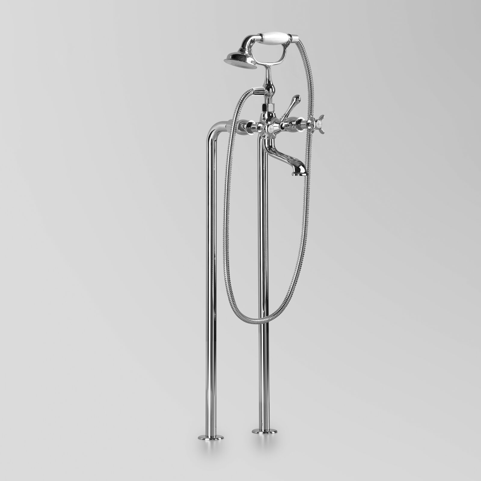 floorstanding tradtional tapware
